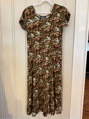 Vintage women’s Floral Green & Rust Midi Dress medium